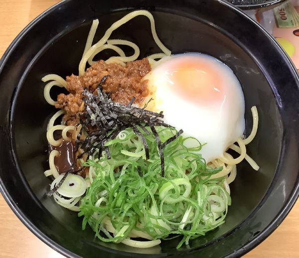 「[限定]はなび監修台湾混ぜそば」@スシロー 新横浜店の写真