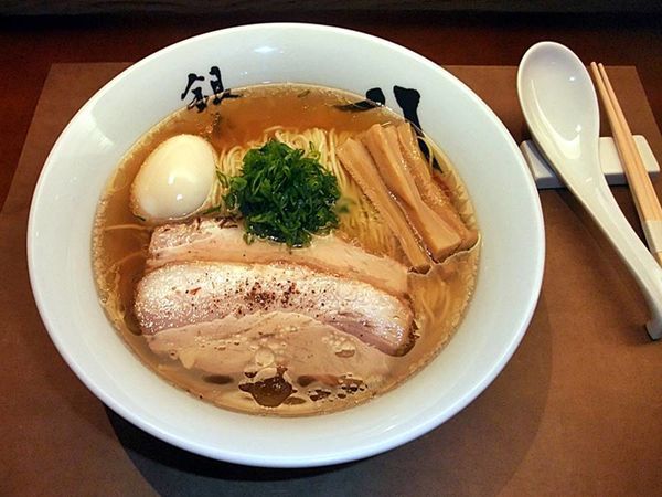 「特製中華そば」@中華そば 銀座 八五の写真