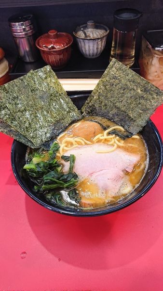 「ラーメン並」@杉田家 千葉駅前店の写真