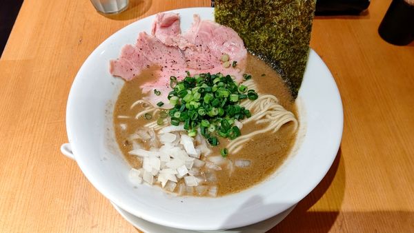 「濃厚海老煮干そば」@麺屋 まほろ芭の写真