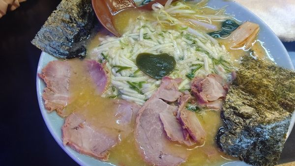 「めかとろ味噌ラーメン（濃いめ）」@壱発ラーメン 相模原店の写真