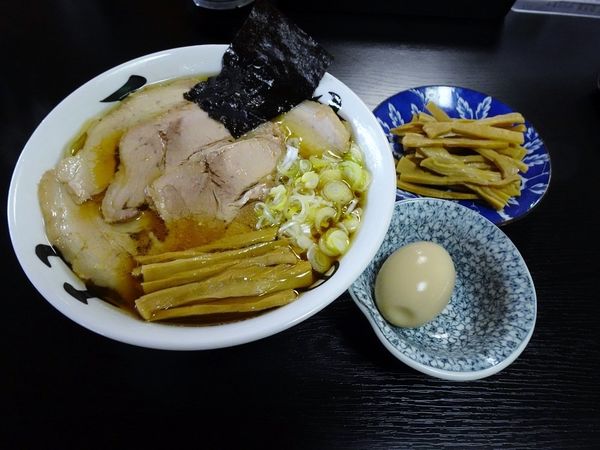 「チャーシューメン（こってり：味玉＆メンマ）」@中華そば処 琴平荘の写真