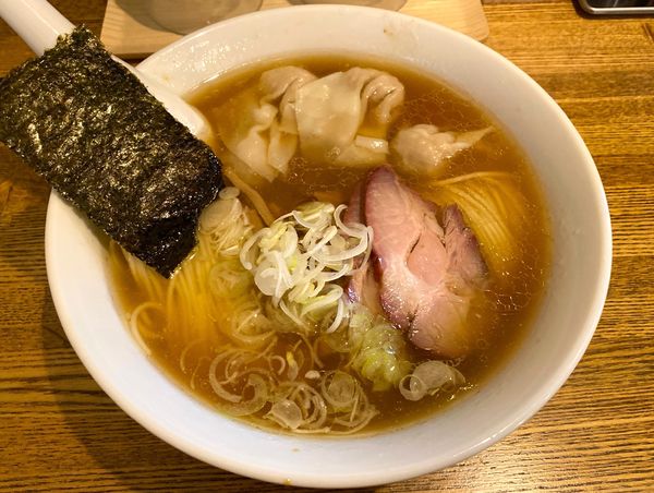 「ワンタンメン 950円」@支那ソバ おさだの写真