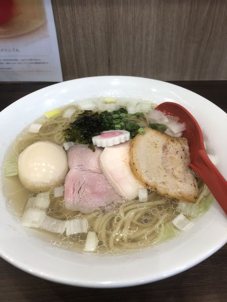 「味玉塩ラーメン（980円）」@麺や 谷口の写真