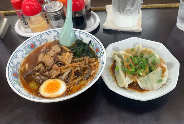 「オロチョンラーメン みそだれ餃子」@ラーメン活力亭 市原店の写真