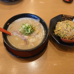 豚旨うま屋ラーメン 長久手店の画像