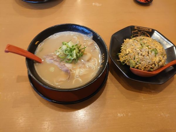 「ラーメン」@豚旨うま屋ラーメン 長久手店の写真