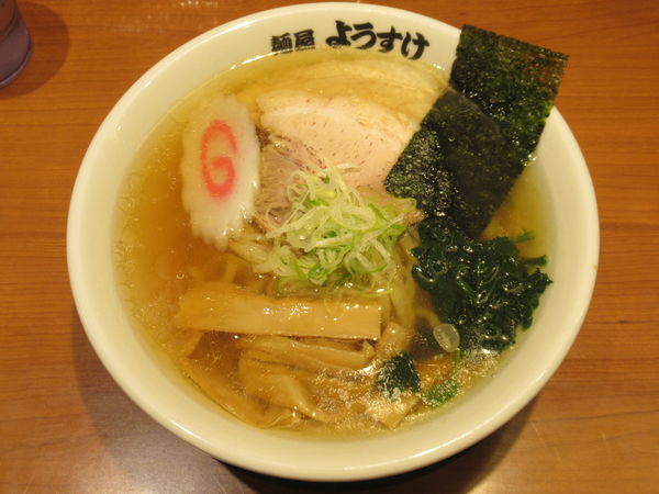 「醤油ラーメン（870円）」@麺屋 ようすけ 東京ラーメンストリート店の写真