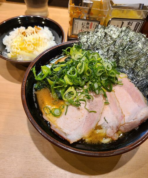 「皇綱特製ラーメン¥1100+ライス(食べ放題)¥100」@輝道家直系 皇綱家の写真