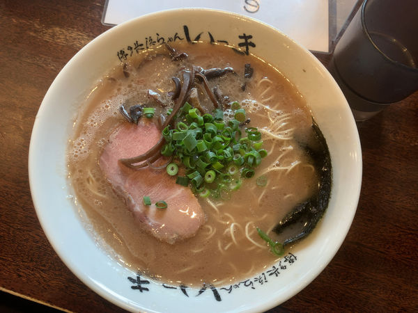 「らーめん650円」@博多長浜らーめん いっきの写真