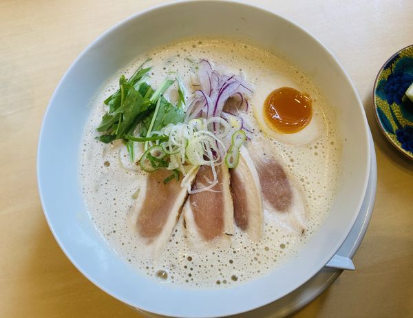 「鶏白湯ラーメン＋高菜ご飯」@鶏そば 久遠の写真