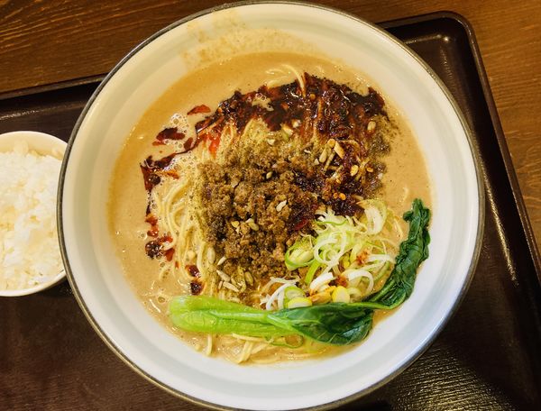 「【限定】濃厚担々麺＋餃子」@節系とんこつらぁ麺 おもとの写真