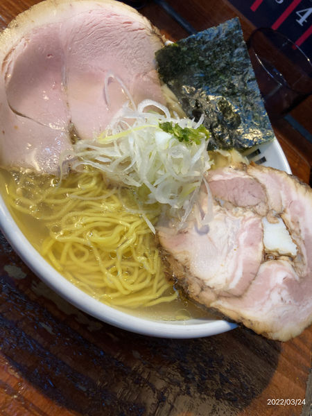 「塩(もも)850円＋バラ200円」@元祖一条流がんこラーメン たま館分店の写真