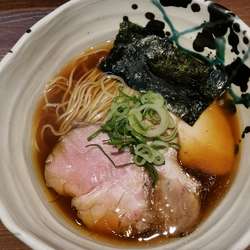 鶏醤油らぁめん