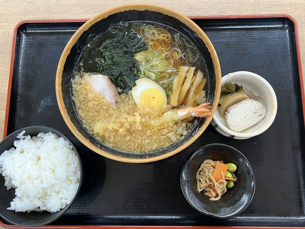 「天ぷら中華定食900円」@市役所大食堂の写真