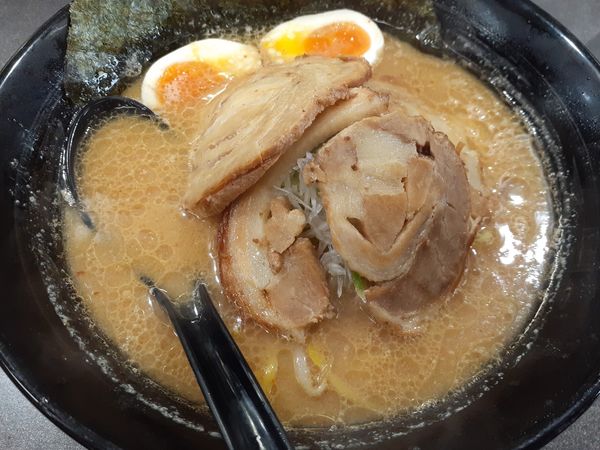 「チャーシューみそラーメン」@味噌らーめん 山道家の写真