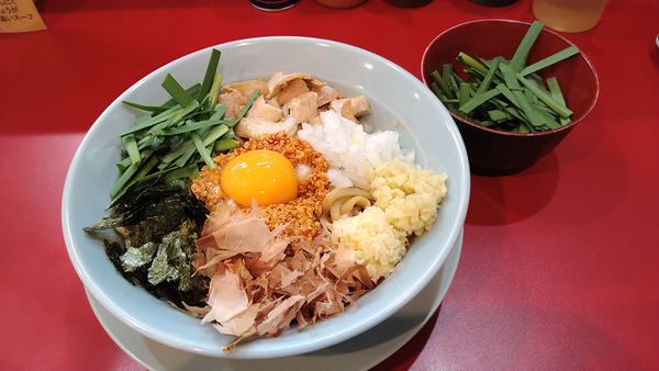 「台湾まぜそば(ニンニク・ショウガ)+ニラ」@自家製麺 酉の写真