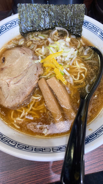 「らーめん」@中華そば 新の写真