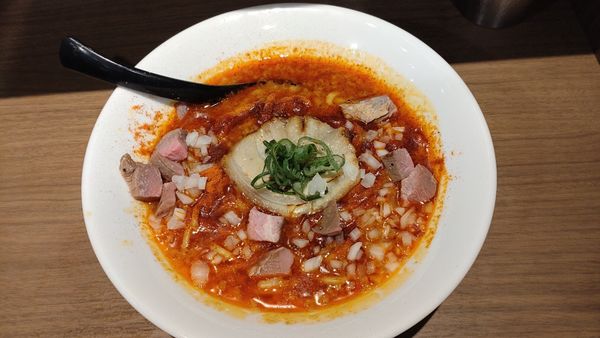 「うま辛鶏味噌ラーメン（激辛）」@東京スタイル鶏らーめん ど・みそ鶏の写真