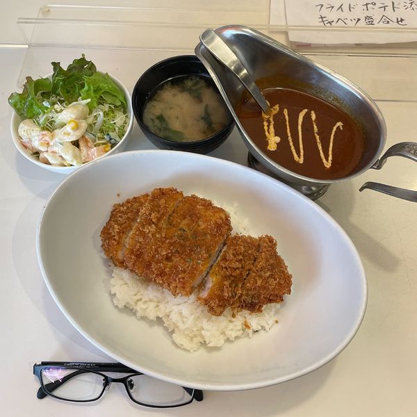 「米沢豚のロースカツカレー」@キッチン カロリーの写真