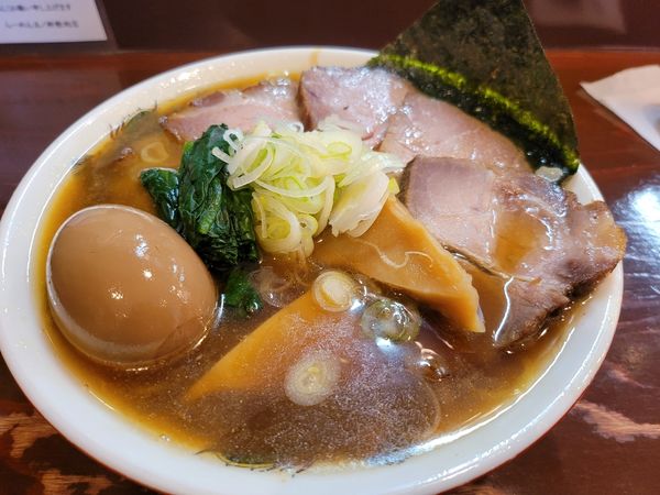 「煮干しラーメン(全部入り)」@らーめん 五ノ神精肉店 煮干し編の写真