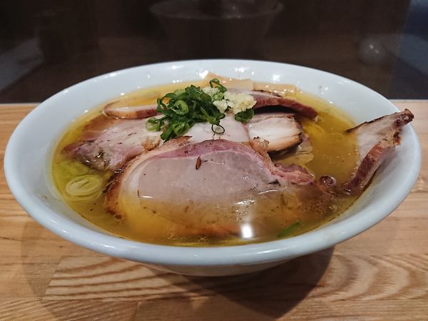 「守 細麺 塩＋焼豚」@麺屋のスたの写真