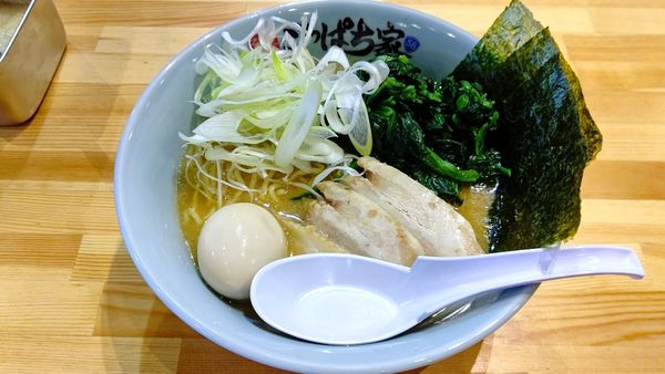 「家系ラーメン」@ラーメンごっぱち家の写真