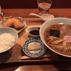 鈴木食堂の画像