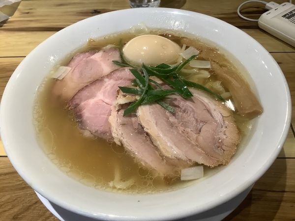 「特級中華蕎麦　醤油　1100円」@土浦麺処 龍乃舞の写真