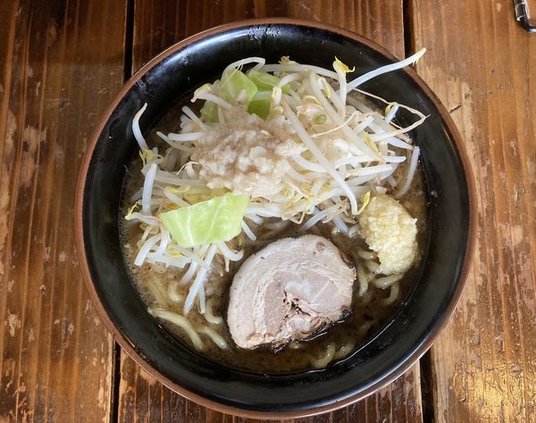 「ラーメン 小 750円＋ニンニク」@麺や豚髭の写真
