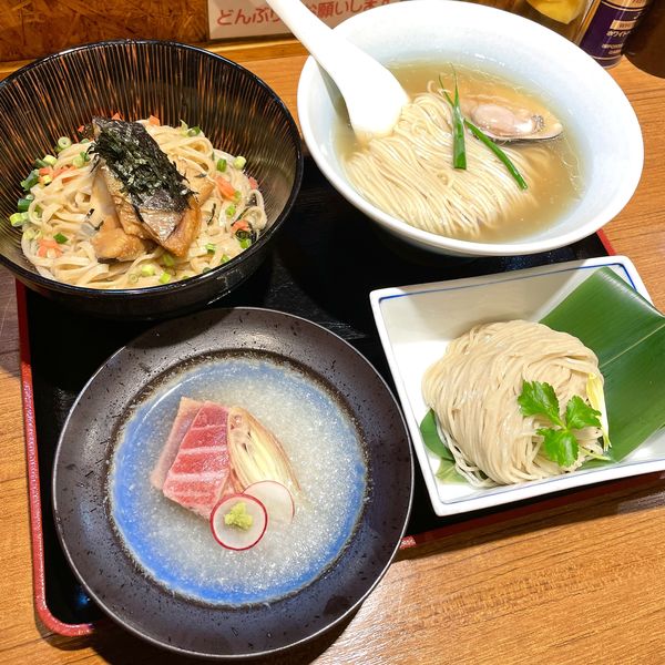 「＜ラーメンWalker埼玉 限定＞ 埼玉県産小麦3種食べ比べ」@寿製麺よしかわ 川越店の写真
