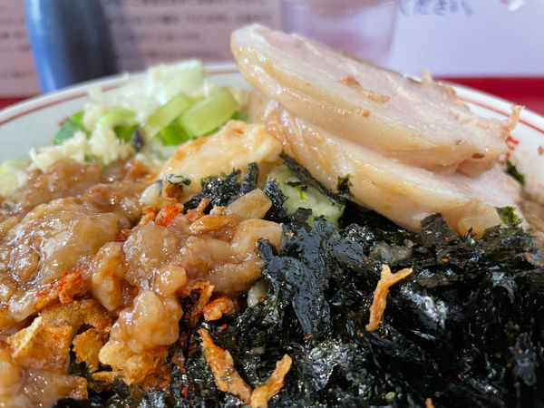 「豚二枚汁なし」@ラーメン英二の写真