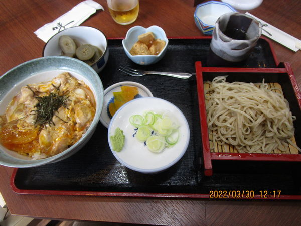 「ランチ親子丼とミニ蕎麦セット 700円」@そば処 初味の写真