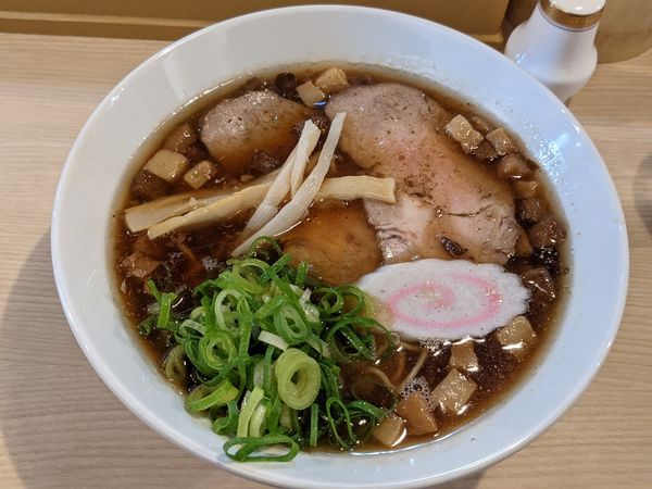 「中華そば並　背脂固形トッピング」@中華そば 喜楽 新長田店の写真