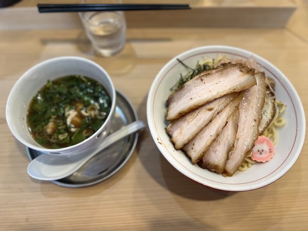 「坂戸つけめんボニートスタイル900円+チャーシュー200円」@中華そば すばる食堂の写真