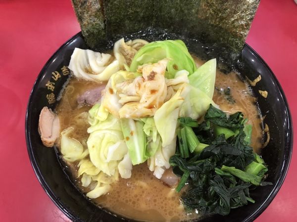 「チャーシューメン、中、キャベツ、固め」@杉田家 千葉祐光店の写真