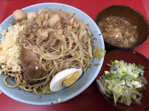 「まぜそば350g、ブタカスアブラ、ネギ」@ラーメン富士丸 東浦和店の写真