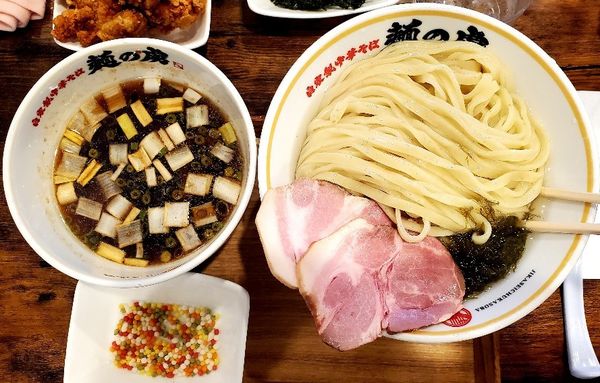 「昆布水つけ麺」@自家製中華そば 麺の虜の写真