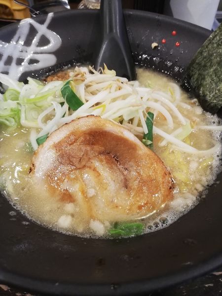 「ランチとんこつラーメン」@立川やの写真