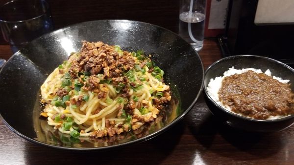 「成都担々麺+ミニカレー飯」@香噴噴 東京木場の写真