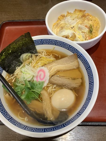 「煮干し系醤油ラーメン790円ミニかきあげ丼200円」@山田うどん食堂 蓮田店の写真