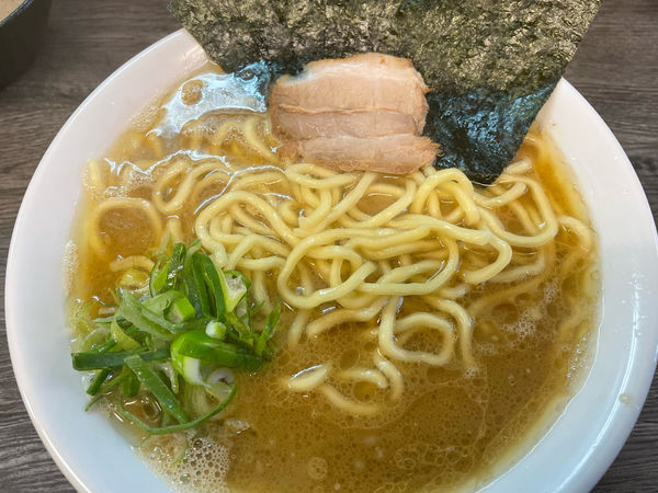 「ラーメン（大）海苔増し」@博多無邪気の写真