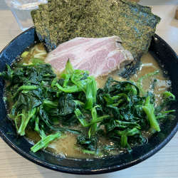 ラーメン並盛＋ほうれん草＋海苔