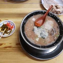 とんこつこってり690円+替玉100円