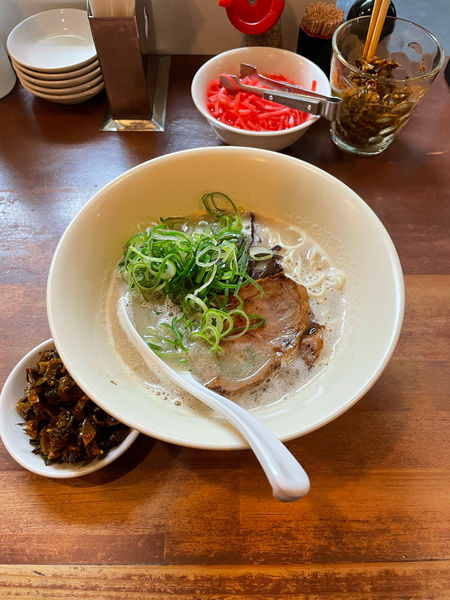 「博多豚骨らーめん」@幸心堂の写真