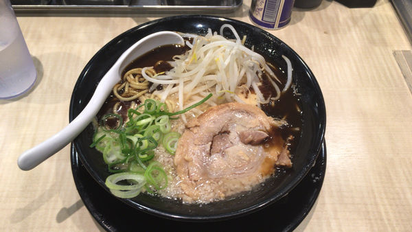 「豚骨ブラック 780円」@替玉千里眼 志木店の写真