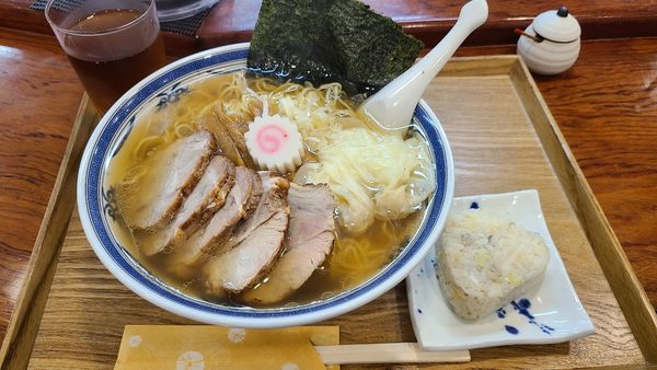 「無化調チャーシューワンタン麺大」@中華そば 水嶋の写真