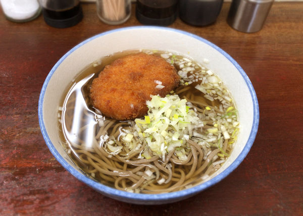 「コロッケそば(380円)」@鈴家の写真