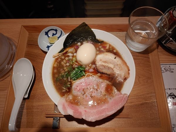 「熟成醤油の淡麗中華そば　濃厚味玉」@おダシと銀しゃり 中華そば二兎の写真