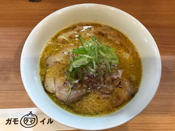 「鶏白湯らーめん　900円」@RAMEN ガモウスマイルの写真